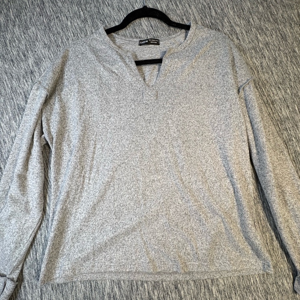 SHEIN Heather Gray V-Neck Long Sleeve Top